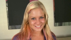 Teen Anabelle Pync in panties close up rubbing