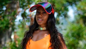 Teen Curves - Ebony babe Chanell Heart needs plowing hard HD