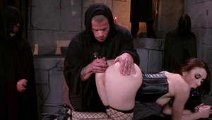 Big Butts Like It Big - Nude hotwife Mandy Muse raw BDSM in HD